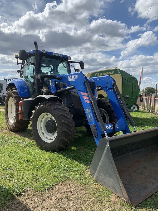 New Holland T Grogans Machinery